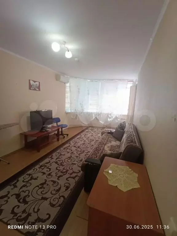 1-к. квартира, 40 м, 1/9 эт. - Фото 1