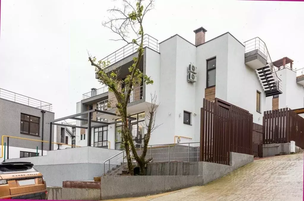 Дом в Краснодарский край, Сочи Ландышевая ул. (290 м) - Фото 1