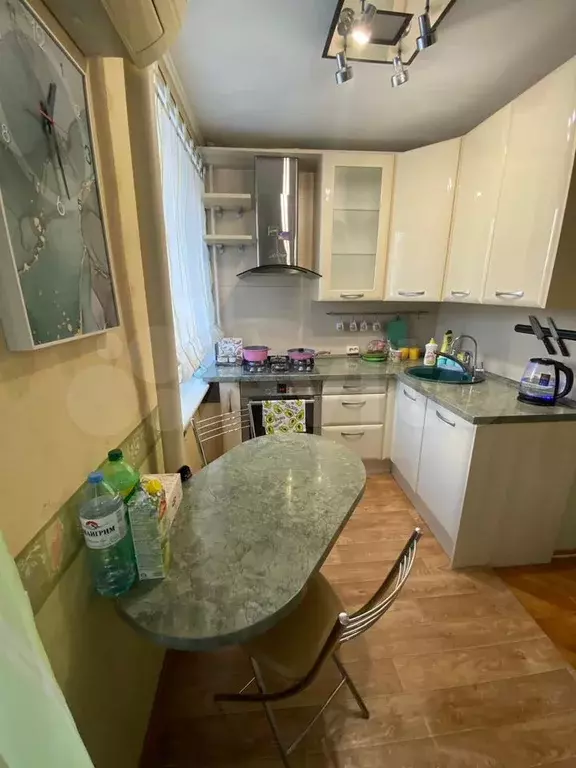 2-к. квартира, 42 м, 4/9 эт. - Фото 1