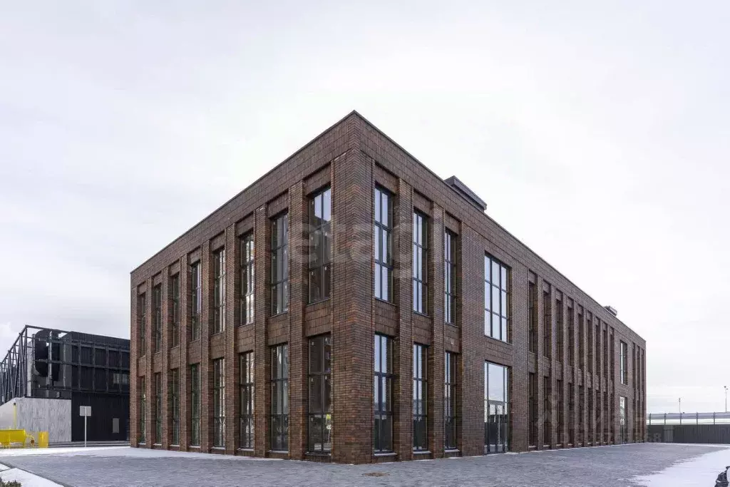 Помещение свободного назначения в Тюменская область, Тюмень ул. ... - Фото 1