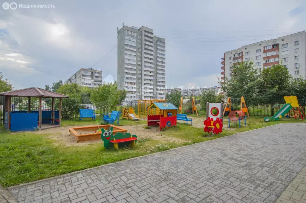 1-комнатная квартира: Екатеринбург, Рассветная улица, 9А (45.8 м) - Фото 1