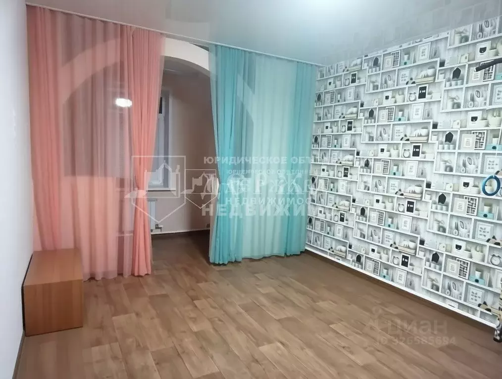 3-к кв. Кемеровская область, Юрга Ленинградская ул., 12 (96.7 м) - Фото 1