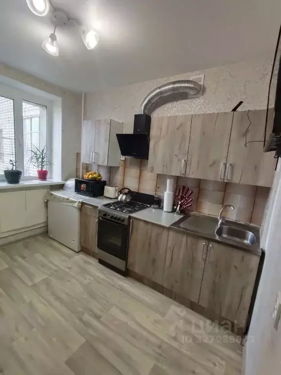 3-к кв. Волгоградская область, Волгоград ул. Гвоздкова, 16 (63.5 м) - Фото 1