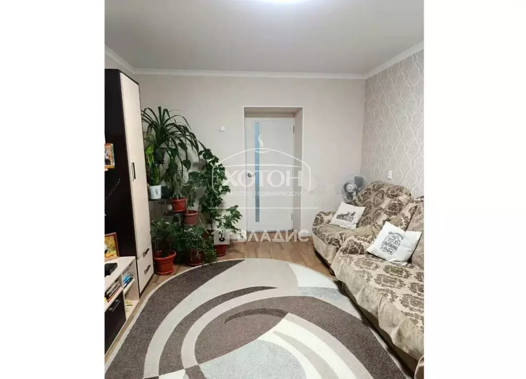 3-комнатная квартира: Элиста, улица 8 Марта, 62 (58 м) - Фото 2