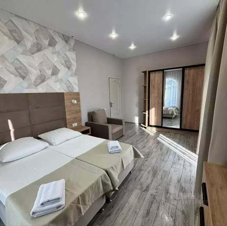 2-к кв. Краснодарский край, Анапа Крымская ул., 86 (65.0 м) - Фото 0