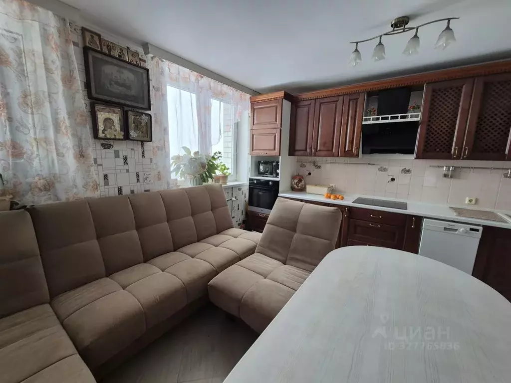 3-к кв. Свердловская область, Березовский Восточная ул., 5 (69.7 м) - Фото 1