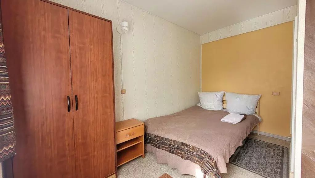 Комната Алтай, Чемальский район, с. Чемал Советская ул., 4 (18.0 м) - Фото 1