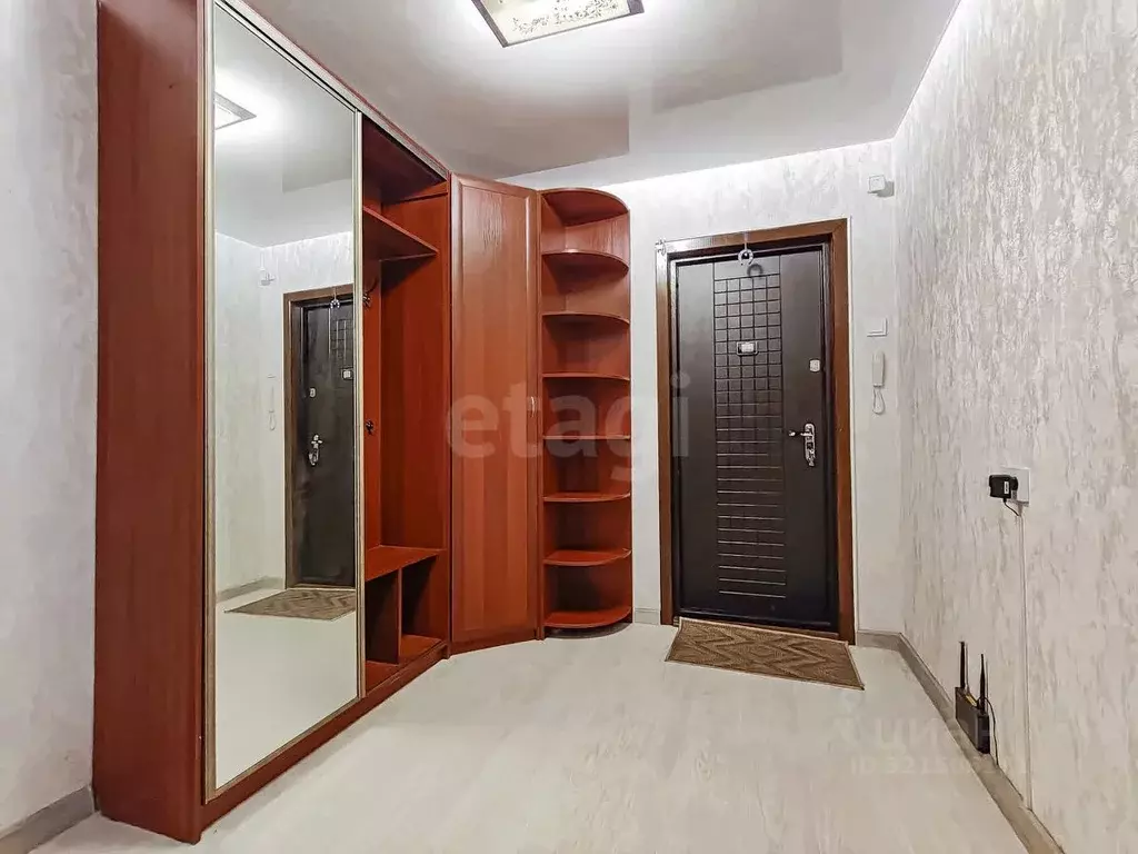 3-к кв. Псковская область, Псков Ипподромная ул., 121 (71.9 м) - Фото 1