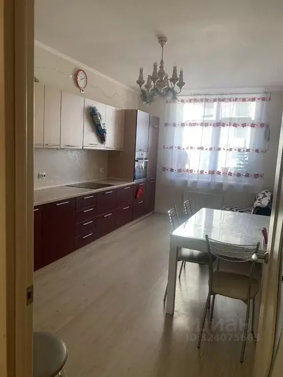 2-к кв. Свердловская область, Екатеринбург ул. Машинная, 44к3 (76.0 м) - Фото 1