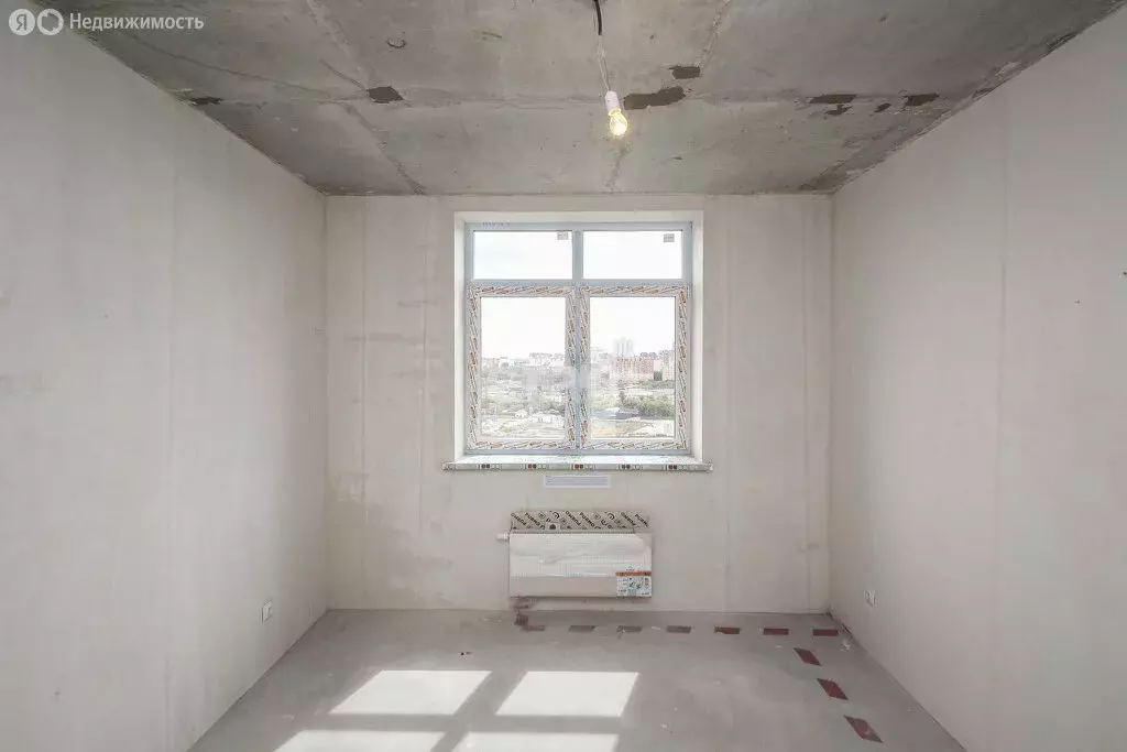 1-комнатная квартира: Тюмень, улица Ю.-Р.Г. Эрвье, 38 (45 м) - Фото 0