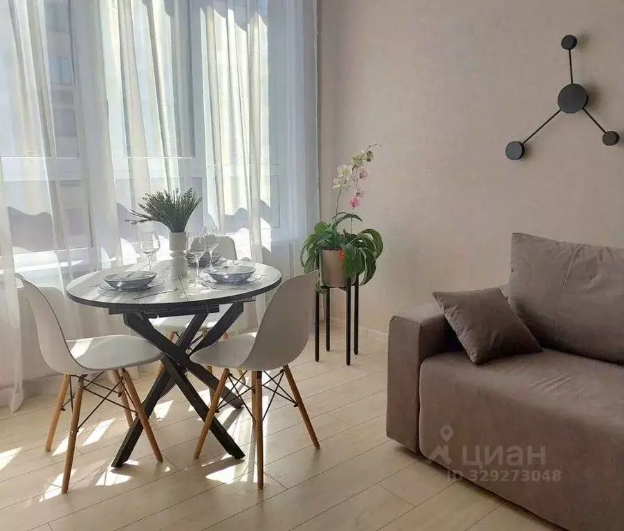 1-к кв. Крым, Симферопольский район, с. Мирное ул. Крымской Весны, 5к5 ... - Фото 1