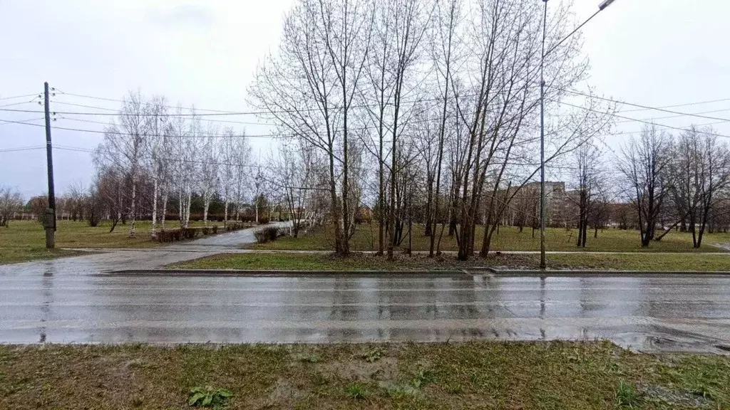 Гараж в Свердловская область, Нижний Тагил ул. Добролюбова (30 м) - Фото 1