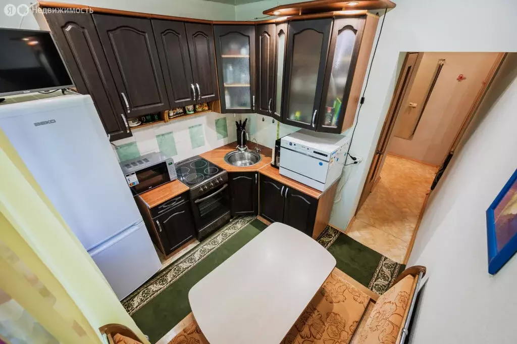 1-комнатная квартира: Екатеринбург, Кировградская улица, 57А (35 м) - Фото 1