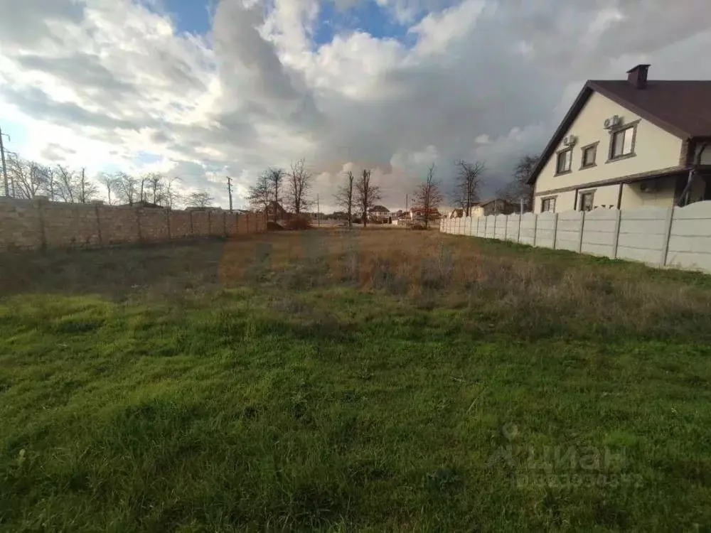 Участок в Крым, Сакский район, с. Орехово ул. 9 Мая (9.59 сот.) - Фото 1