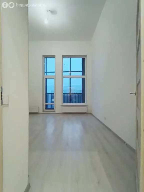 Квартира-студия: Санкт-Петербург, проспект Авиаконструкторов, 69 (24.8 ... - Фото 2