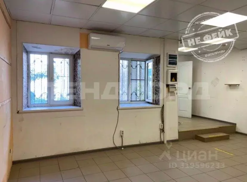 Помещение свободного назначения в Ростовская область, Новочеркасск ... - Фото 0