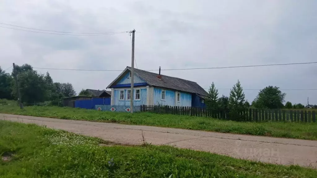 Дом в Удмуртия, Глазовский район, д. Пусошур Новая ул., 8 (4700 м) - Фото 1
