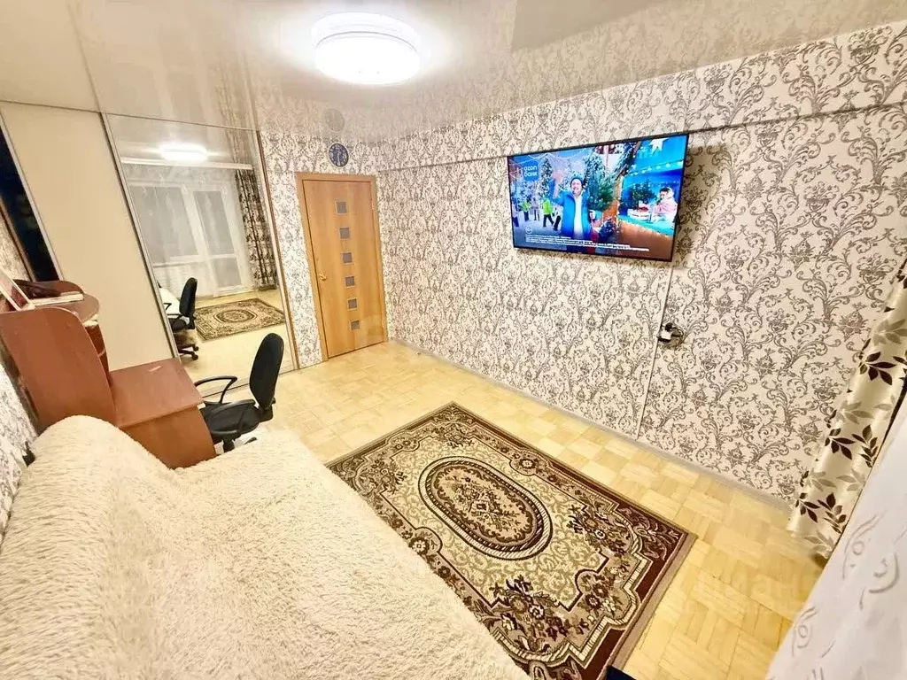 3-к кв. Удмуртия, Ижевск ул. 10 лет Октября, 45 (58.6 м) - Фото 1