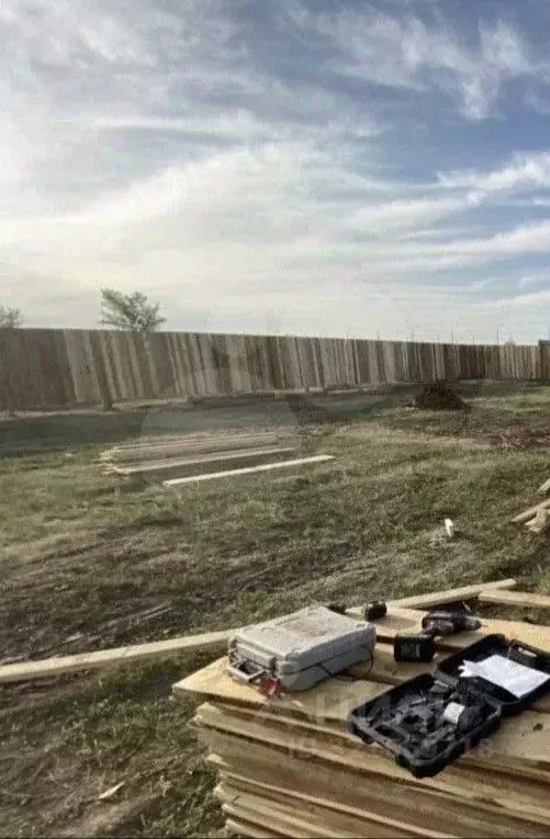 Участок в Хакасия, Усть-Абакан рп ул. 20 лет Победы, 2Б (7.0 сот.) - Фото 1