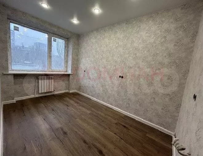 1-к. квартира, 30 м, 4/8 эт. - Фото 1