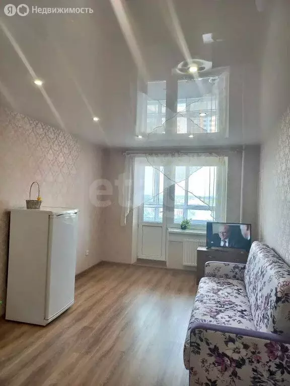 Квартира-студия: Киров, улица Энтузиастов, 15 (23.3 м) - Фото 1