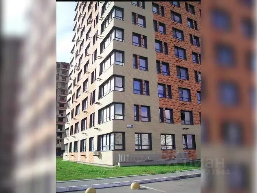 3-к кв. Калужская область, Калуга ул. 65 лет Победы, 21 (70.5 м) - Фото 2