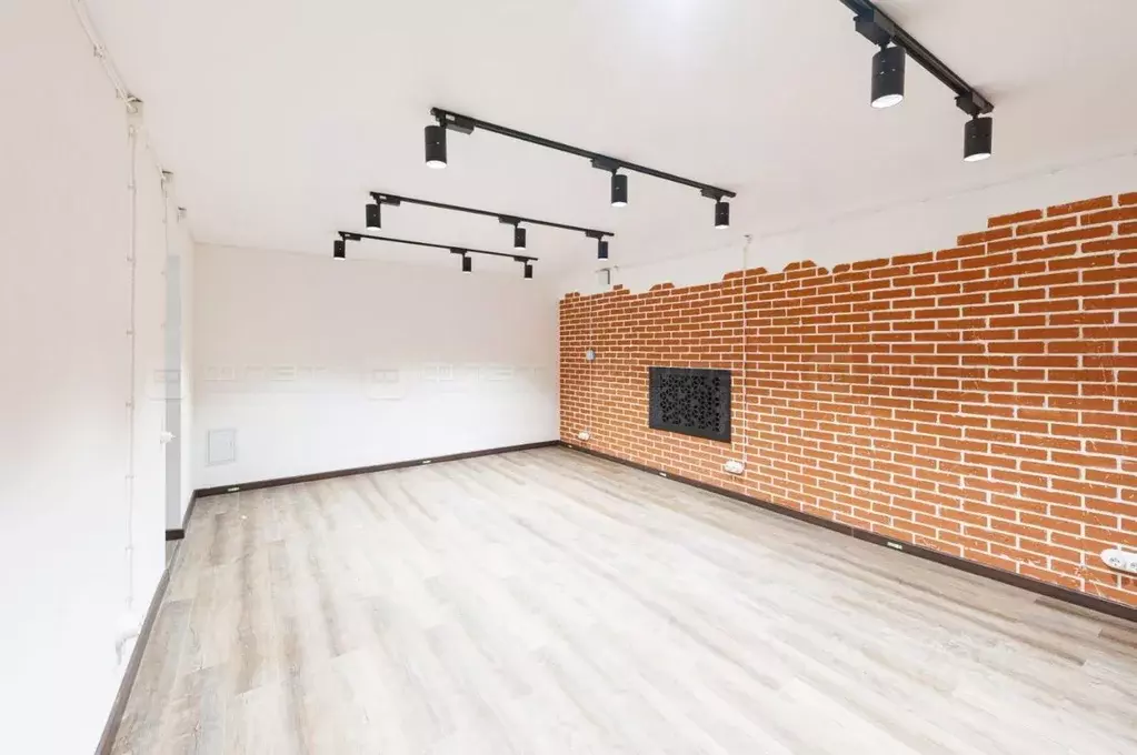 Офис в Татарстан, Казань ул. Островского, 34 (33 м) - Фото 1