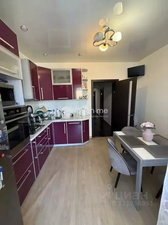 3-к кв. Татарстан, Казань ул. Гарифа Ахунова, 20 (82.5 м) - Фото 2