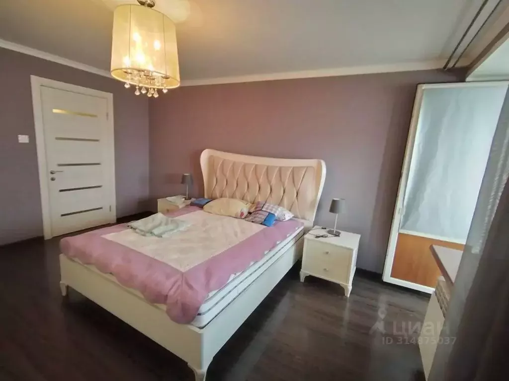 2-к кв. Владимирская область, Кольчугино ул. Максимова, 15 (53.0 м) - Фото 0