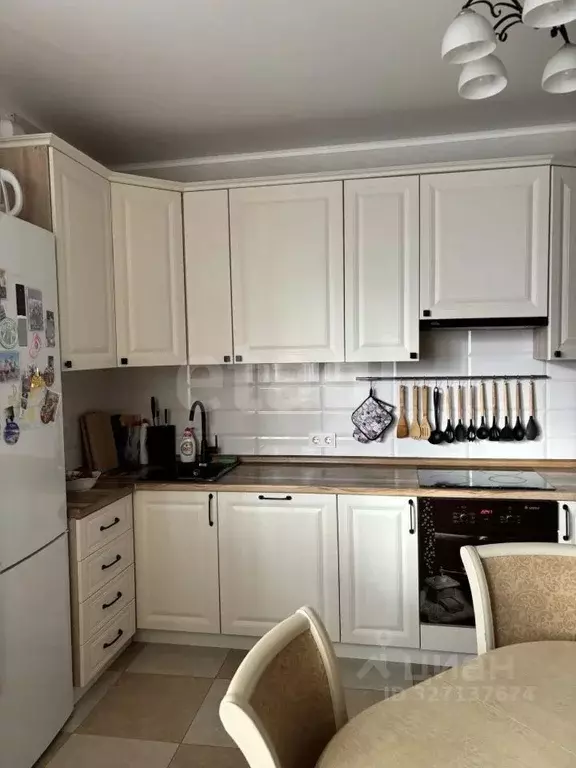 2-к кв. Калужская область, Калуга Молодежная ул., 44 (67.0 м) - Фото 1