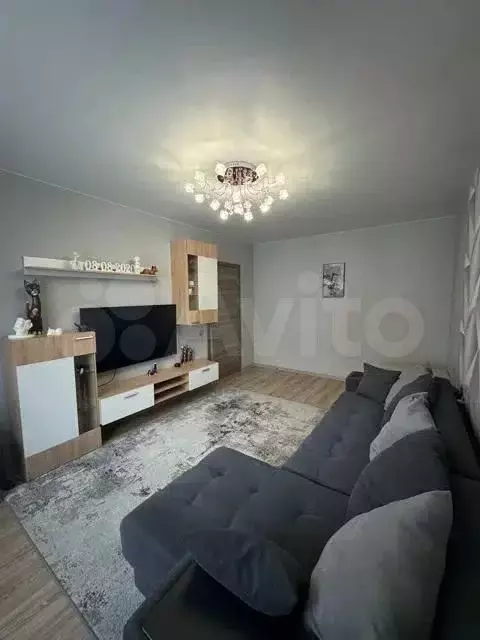2-к. квартира, 52 м, 4/9 эт. - Фото 0