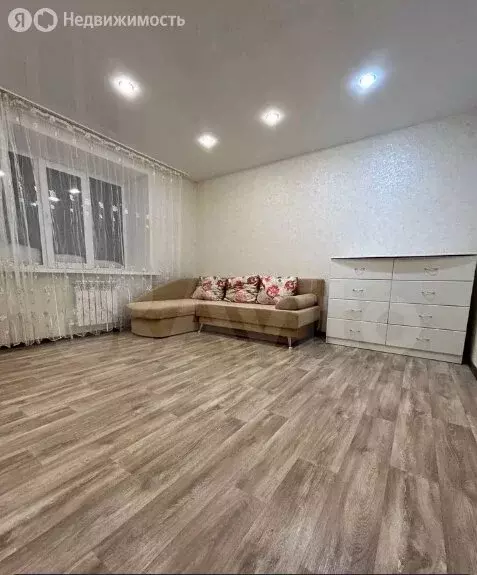 1-комнатная квартира: посёлок городского типа Медведево, улица Сергея ... - Фото 1