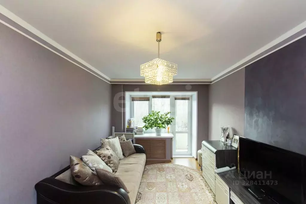 1-к кв. Тюменская область, Тюмень ул. 50 лет Октября, 39 (30.6 м) - Фото 1