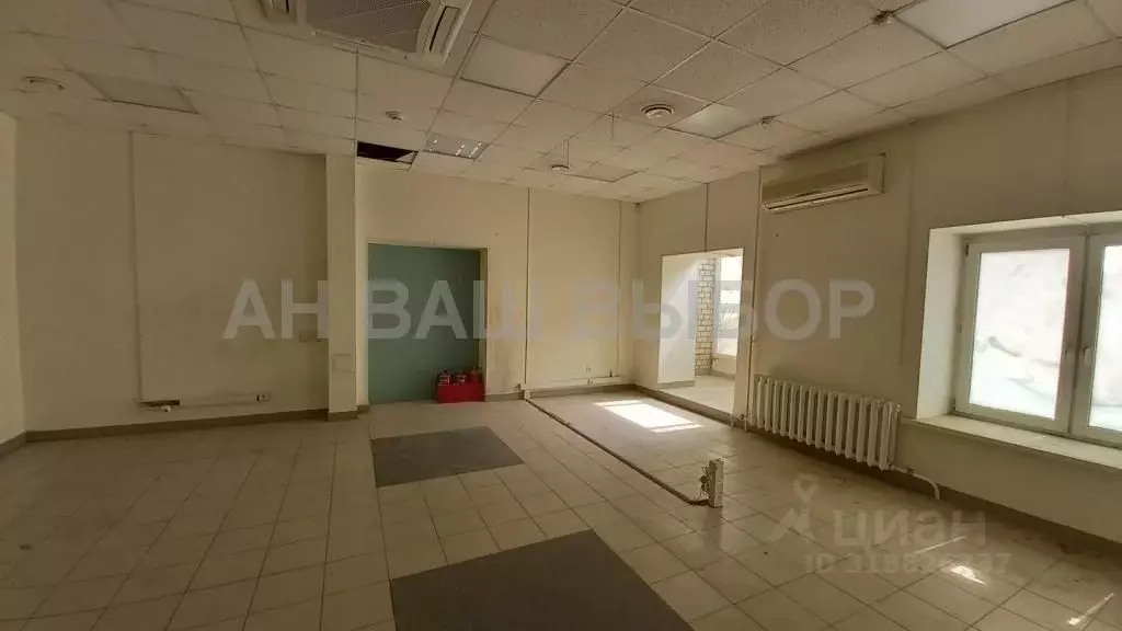 Помещение свободного назначения в Тюменская область, Тюмень ул. ... - Фото 1