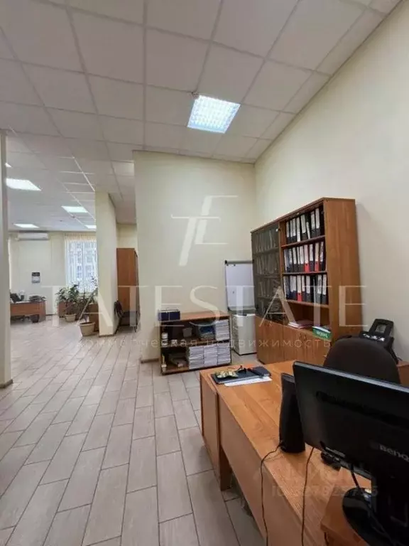 Торговая площадь в Татарстан, Казань ул. Баки Урманче, 1 (145 м) - Фото 2