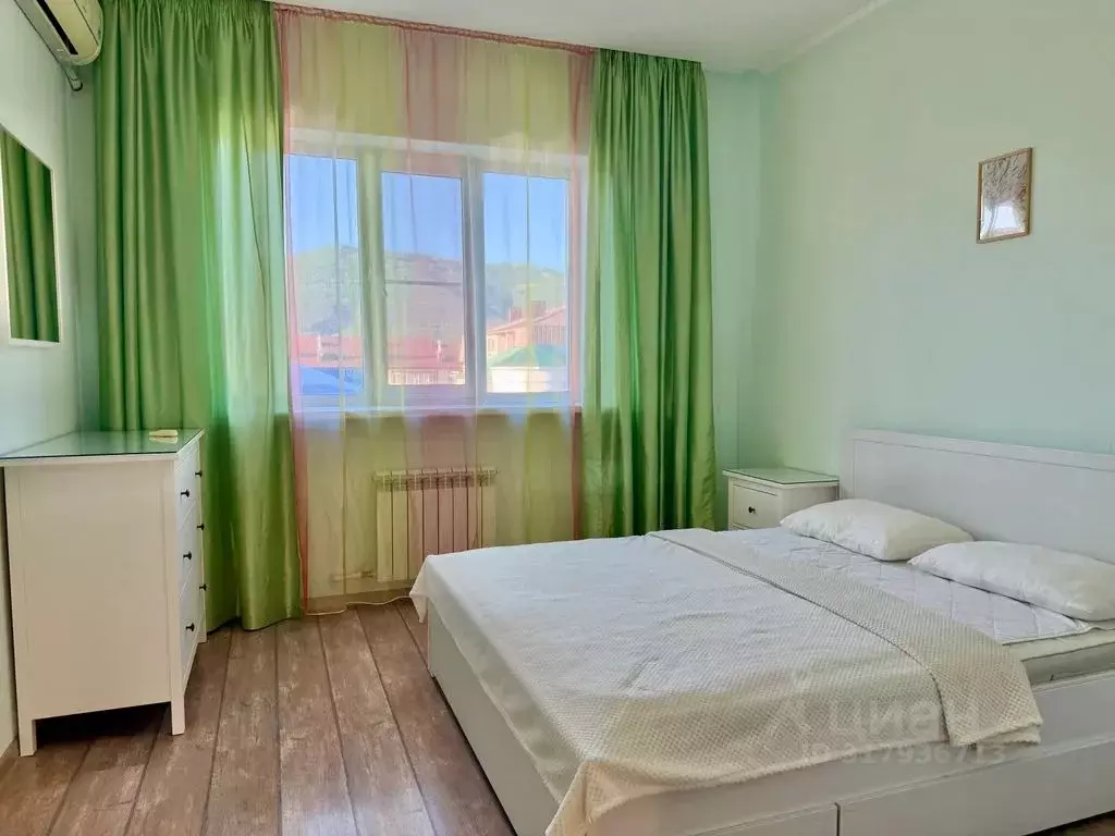 2-к кв. Краснодарский край, Геленджик Магилат мкр, ул. Репина, 31 ... - Фото 0