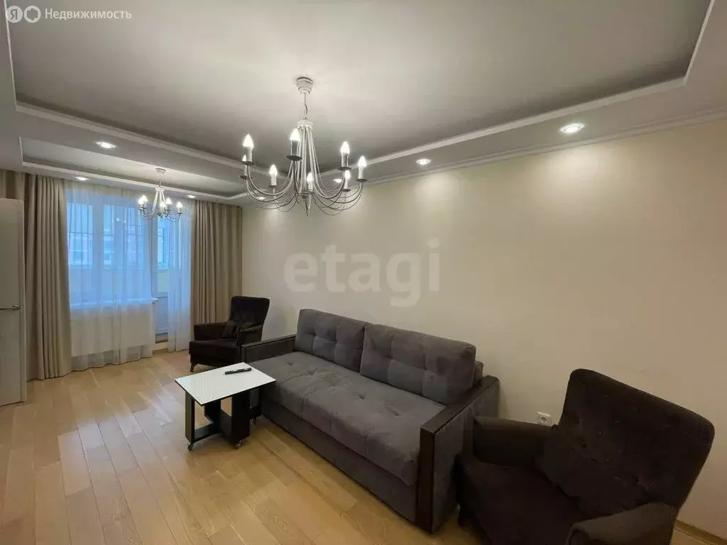 3-комнатная квартира: Воронеж, Олимпийский бульвар, 6 (78.2 м) - Фото 1