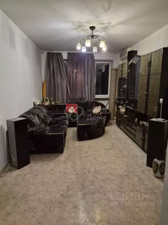 3-к кв. Волгоградская область, Волгоград ул. Елисеева, 8 (62.2 м) - Фото 2