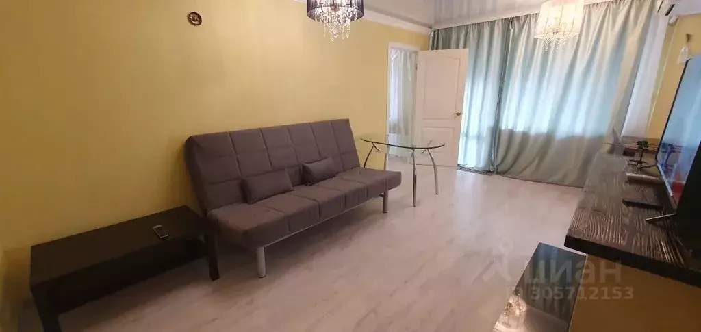 1-к кв. Калужская область, Калуга ул. Платова, 6 (45.0 м) - Фото 1