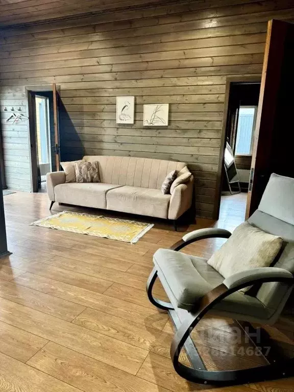 Дом в Белгородская область, Новооскольский муниципальный округ, с. ... - Фото 1