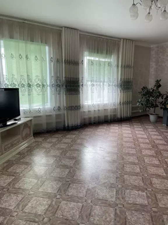 Дом в Татарстан, Пестречинский район, Богородское с/пос, д. Куюки ул. ... - Фото 2