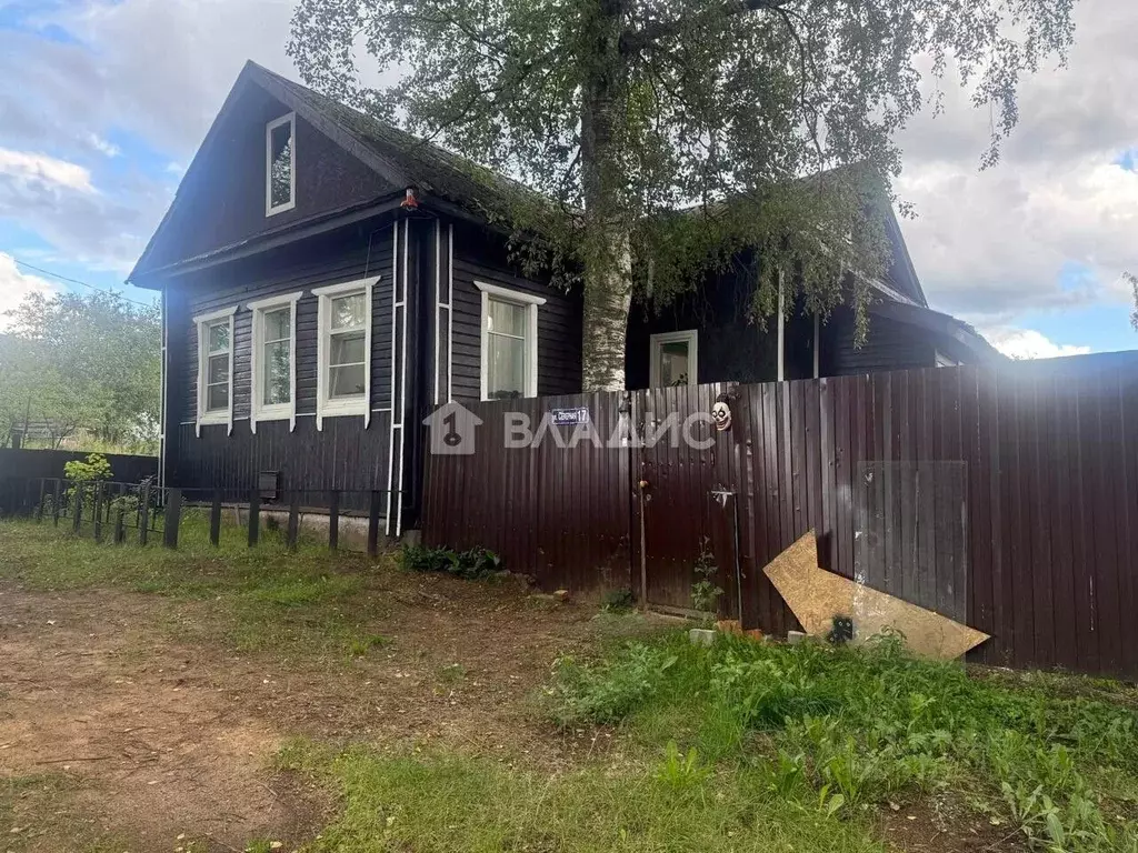 Дом в Ленинградская область, Тихвин Северная ул., 17 (70 м) - Фото 1