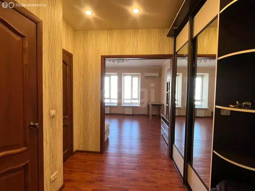 2-комнатная квартира: Тамбов, улица Максима Горького, 14/104 (64.4 м) - Фото 1