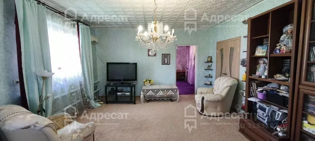 Дом в Волгоградская область, Волгоград Читинская ул. (245 м) - Фото 0