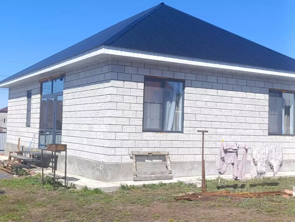 Коттедж в Башкортостан, Чишминский поссовет, Чишмы рп ул. ... - Фото 2