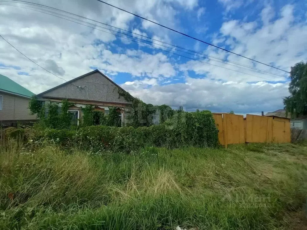Дом в Башкортостан, Стерлитамакский район, Отрадовский сельсовет, с. ... - Фото 1