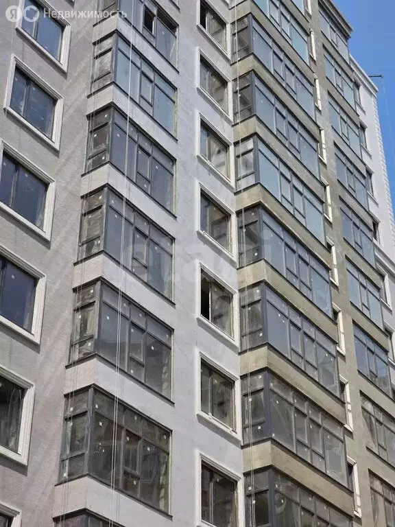 3-комнатная квартира: Каспийск, улица Магомедали Магомеджановa, 28А ... - Фото 2