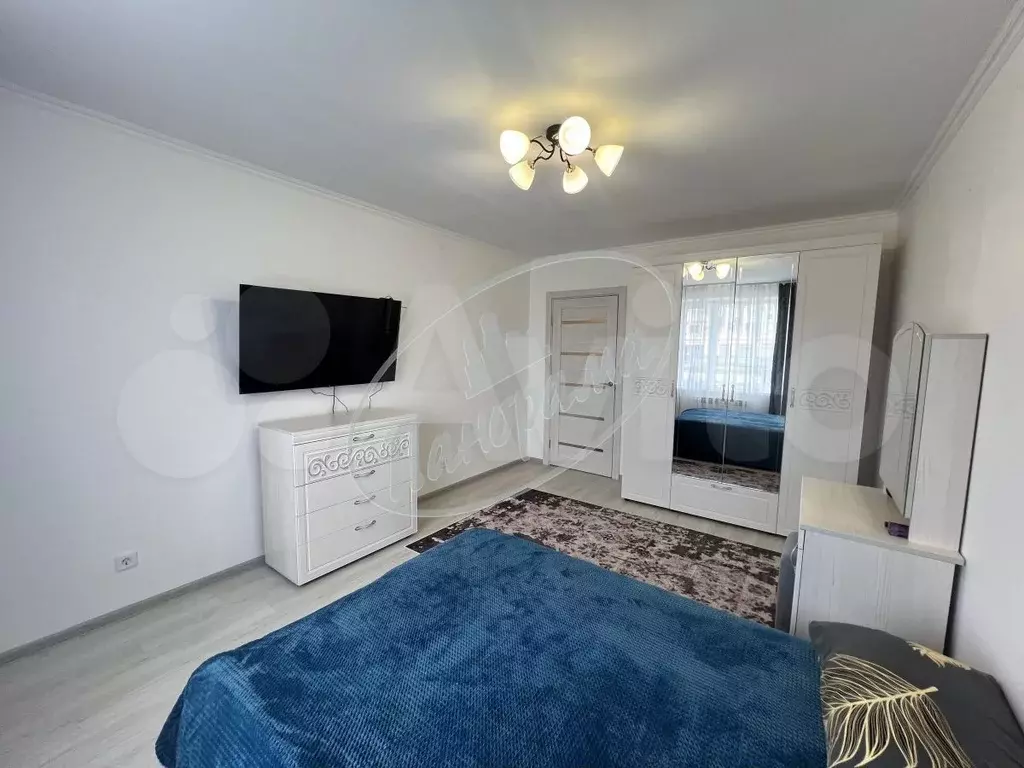 1-к. квартира, 35,6 м, 1/3 эт. - Фото 0
