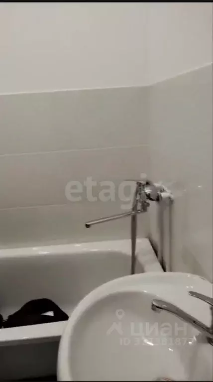 2-к кв. Башкортостан, Уфа ул. Героя Курбангалеева, 1 (45.6 м) - Фото 2