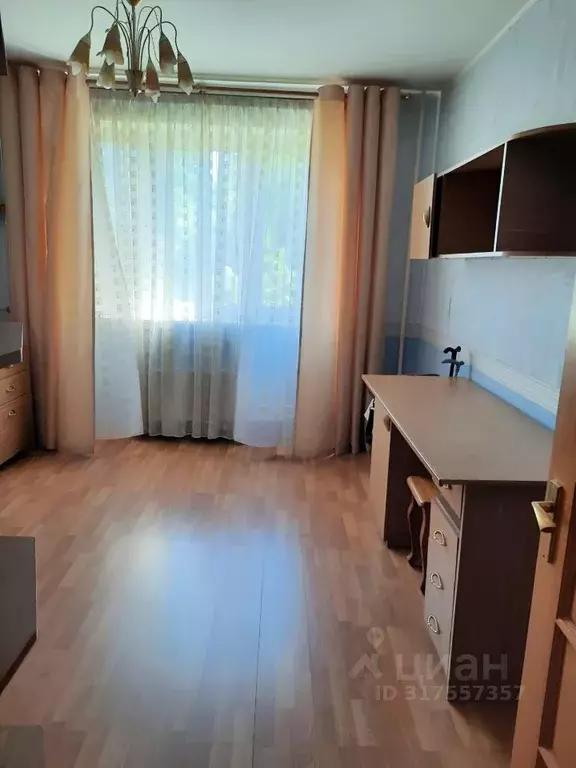 Комната Москва ул. Авиаторов, 10 (14.0 м) - Фото 1